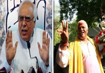 one third of candidates contesting 2014 elections in delhi are crorepatis report