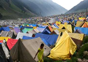 one electrocuted 2 injured in amarnath base camp