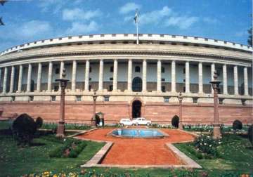 opposition set to corner upa in parliament on price rise scams