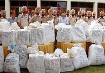 over 281 kg heroin seized along punjab border this year