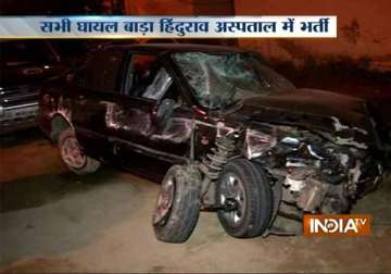 over speeding car runs over six people in delhi