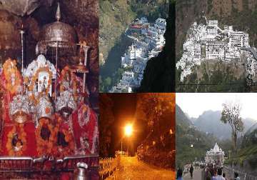 over three lakh pilgrims to visit vaishno devi