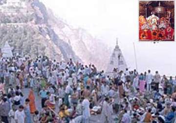 over 3 lakh pilgrims visited vaishnodevi in navratras