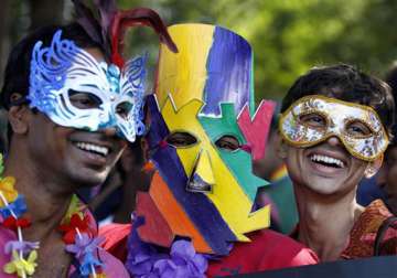 over 1 000 gays take part in queer pride parade in bangalore