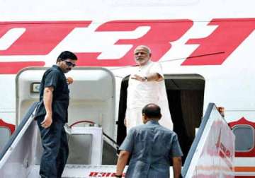 no threat to pm s aircraft aviation minister