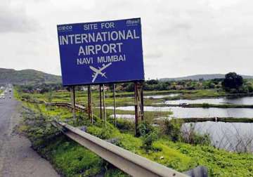 pm to hold meeting on navi mumbai airport on nov 13