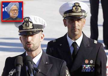 pm warns italy of consequences if marines don t return