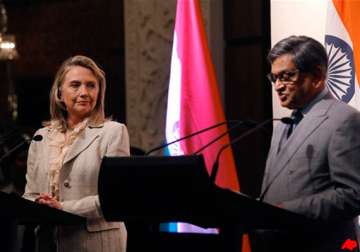pak must not allow launching pads for terror attacks against india says clinton