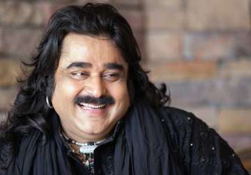 pakistan sufi sensation arif lohar mesmerizes indian audience at pakistan show