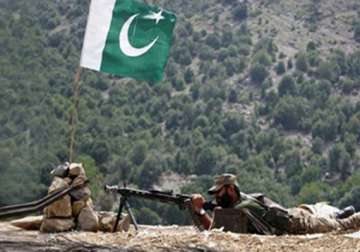 pakistan again violates ceasefire along loc