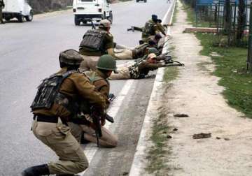 pakistan violates ceasefire 1 bsf personnel killed in firing