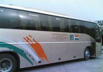 pakistan suspends cross loc bus service