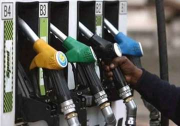 petrol pumps in maharashtra go on strike