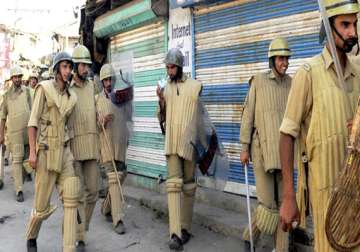 police bust militant hideout in kashmir