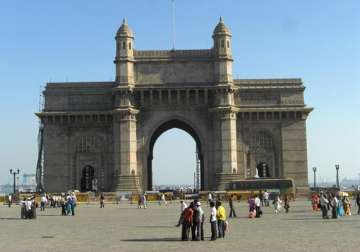 police find unattended luxury yacht anchored off gateway of india