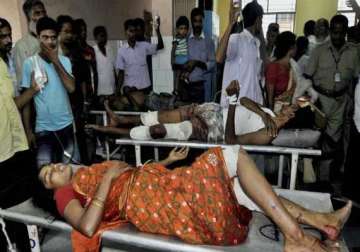 poll violence in bengal claims 8 lives 811 injured