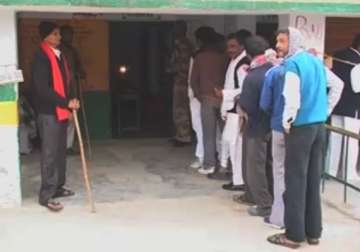 56 pc turnout in third phase of up polls