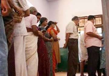 polling official applied indelible ink on amputated limb in kerala