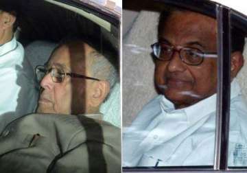 sonia gandhi meets pranab chidambaram separately