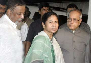 pranab visits mamata s ailing mother in hospital