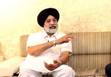 punjab minister s security men die in freak accident