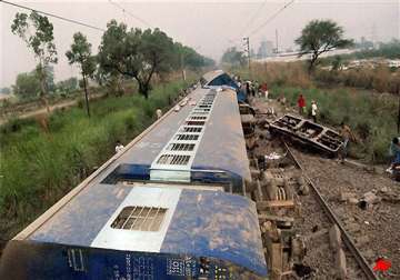 27 injured as punjab mail derails in rohtak probe ordered