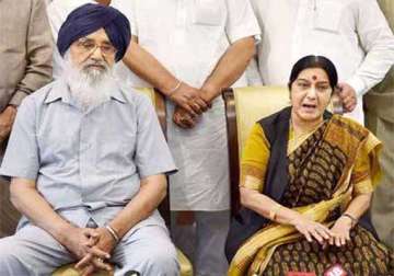 punjabis trapped in iraq badal to meet sushma swaraj again