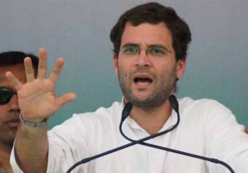 rahul gandhi continues attack on modi s toffee model in agra