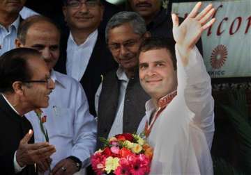 rahul meets dal lake vegetable vendors