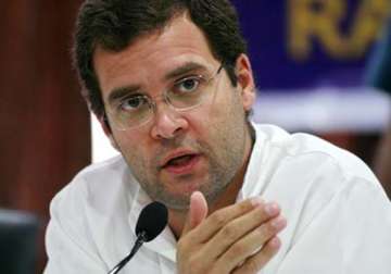 rahul asks partymen to work together for win in c garh polls