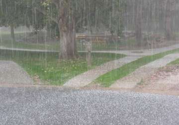 rains hailstones lash ncr season s heaviest snowfall in kullu