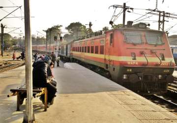 rajdhani express stalled by angry passengers over poor quality food