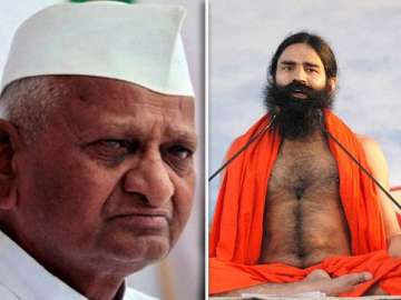 ramdev lashes out at govt over anna hazare fast