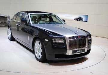 rolls royce to return to govt rs 18 cr paid to commission agents