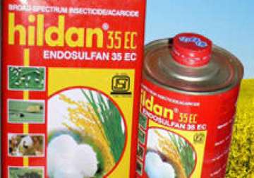 sc pulls up centre on endosulfan use appoints committee
