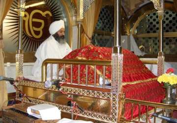 sgpc to take advice for restoration of historic sri guru granth sahib