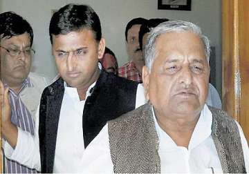sp to chose cm after holi clamour for akhilesh