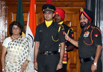 sachin pilot commissioned as territorial army officer