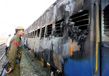 samjhauta express probe still on says centre