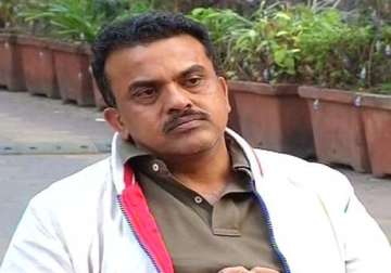 sanjay nirupam sings aap tune on power threatens agitation