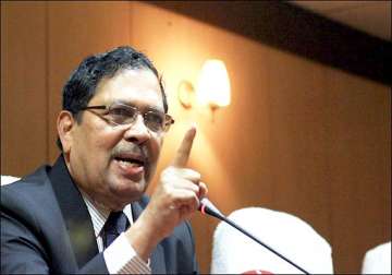 santosh hegde says team anna s campaign in hisar was not right
