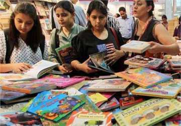 school children line up for delhi book fair