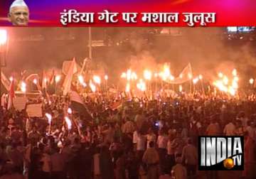 sea of anna supporters at india gate