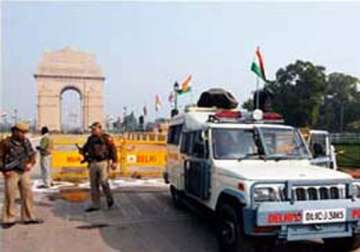 security tight in delhi ahead of r day