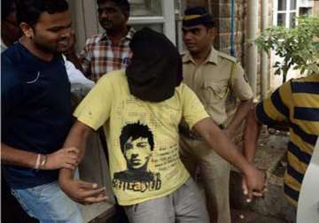 shakti mill gangrape court allows police to handcuff accused