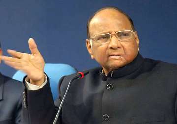 sharad pawar raises lpg cap issue in cabinet meeting