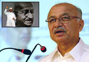 shinde willing to talk to hazare if pm desires so