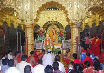 shirdi devotees to pay for vip passes from monday