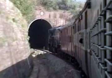 shri shakti express to katra stuck in tunnel due to engine failure