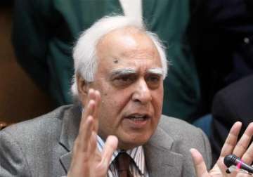sibal ready to address objections raised by iits